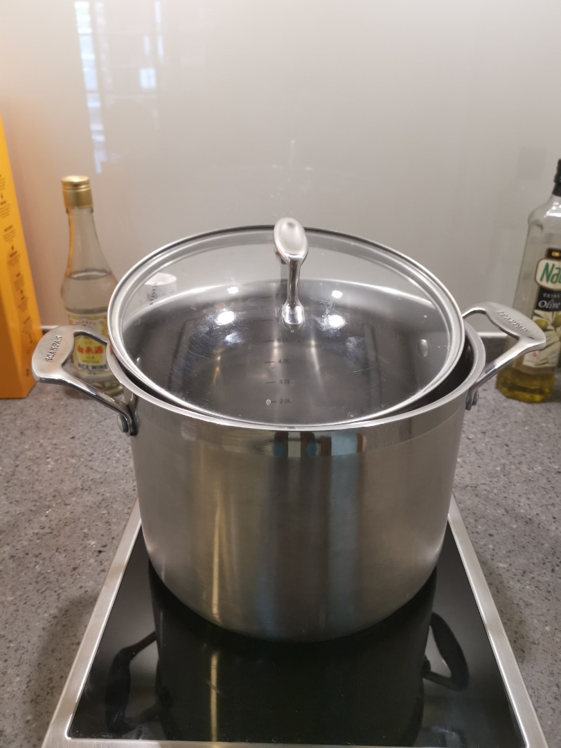 Scan pan 24cm 7.2L great quality dutch oven oven safe like new