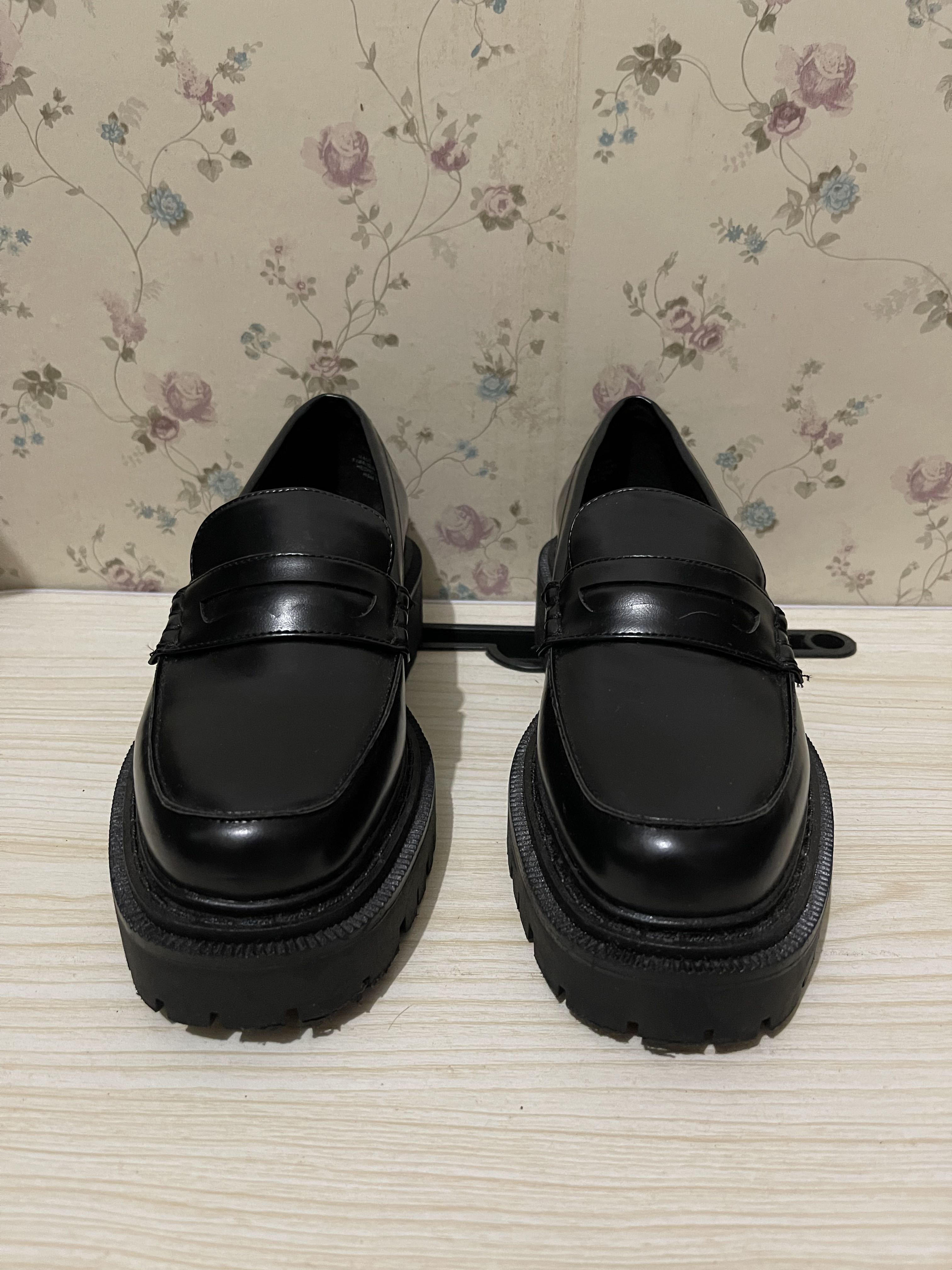 dr martens platform loafers