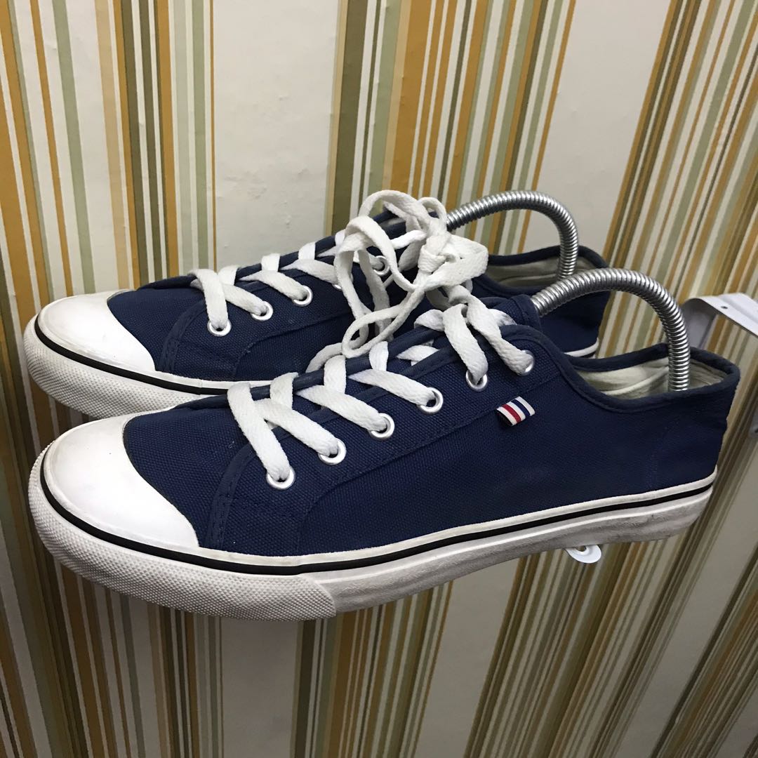 SPRIS Sneakers, Men's Fashion, Footwear, Sneakers on Carousell