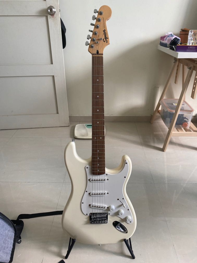 Squier top bullet white