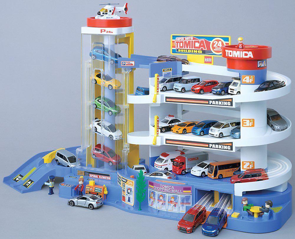 Takara Tomy Tomica play-set with spiral elevator, Hobbies  Toys, Toys   Games on Carousell