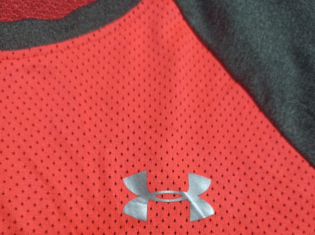 Under Armour Raglan HeatGear Longsleeves Original (Category: Activewear) located in Bacolor. Submitted by isho05 (Listing ID 1090801412, Image 2). Description: Original Under Armour Raglan HeatGear Longsleeves FOR HER size XS on tag fits up to Small to Medium Length 23 inches Width 16.1 inches stretchy cut wash tag lang Condition looks new price 295 pesos meet up SM Telabastagan Pampanga pm me for shipping info.
