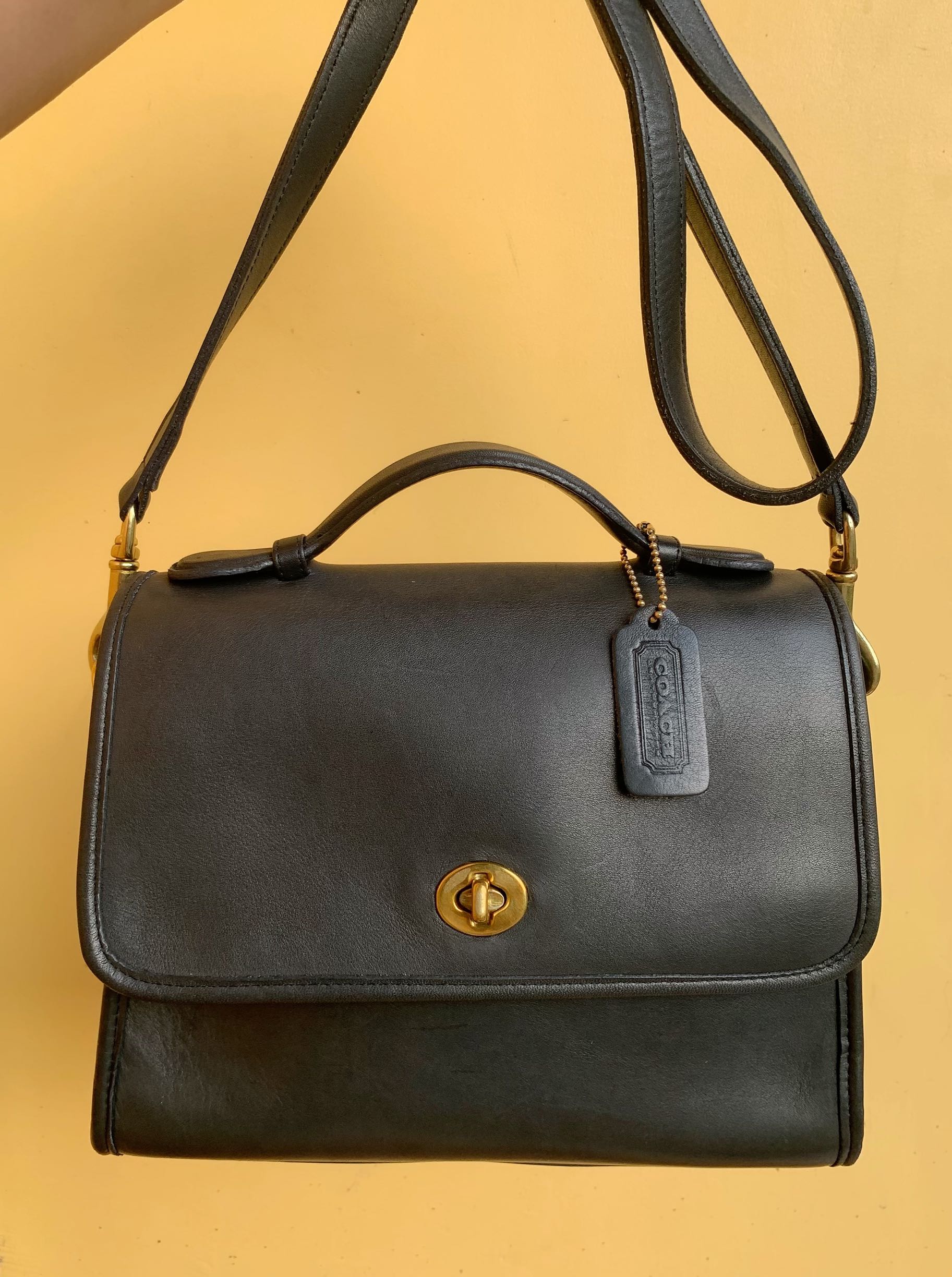 Vintage deals coach court