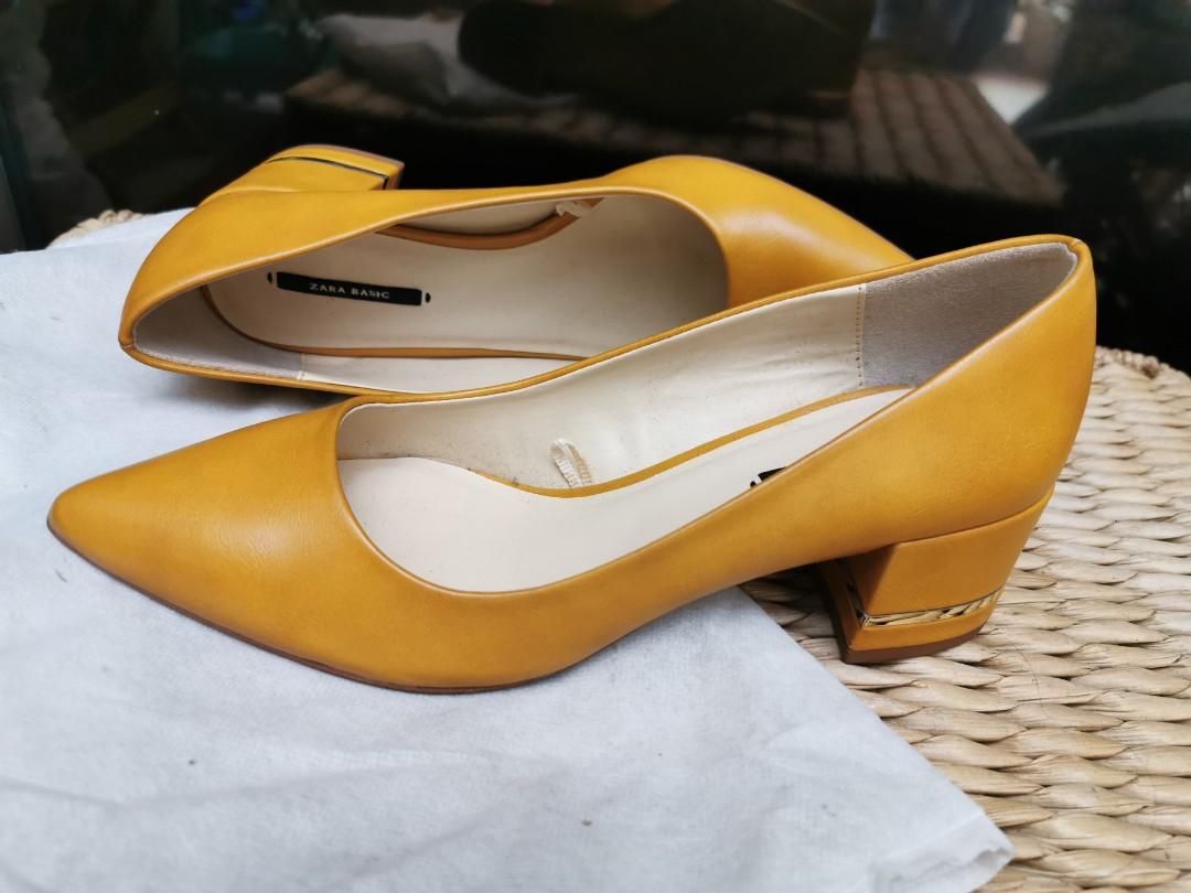 zara yellow pumps