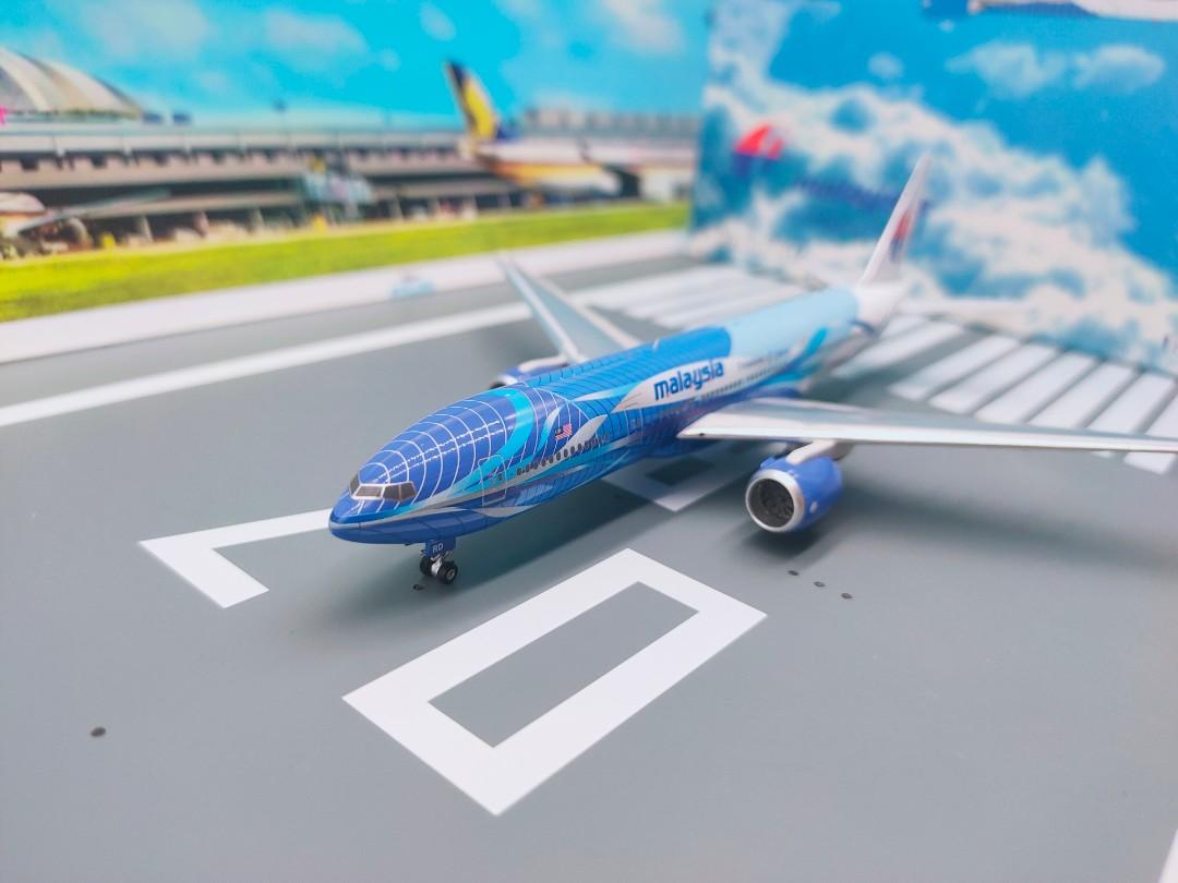1:400 B777-200 Malaysia Airlines (Freedom Of Space Livery) 9M-MRD