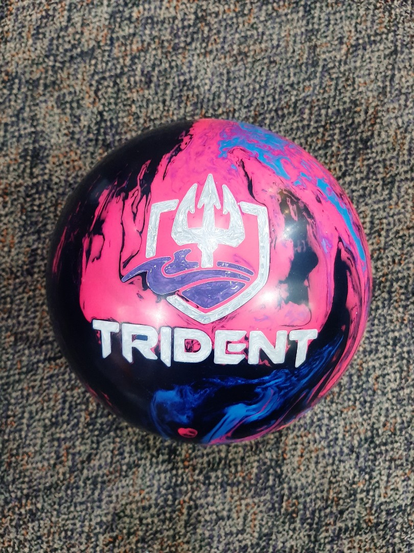 15lbs Trident Horizon Motiv Bowling Ball Sports Equipment Sports Games Billiards Bowling On Carousell