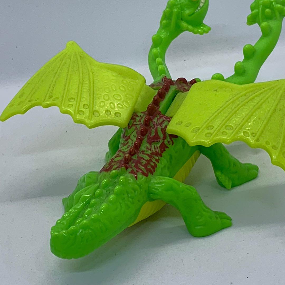 Hideous top zippleback toy