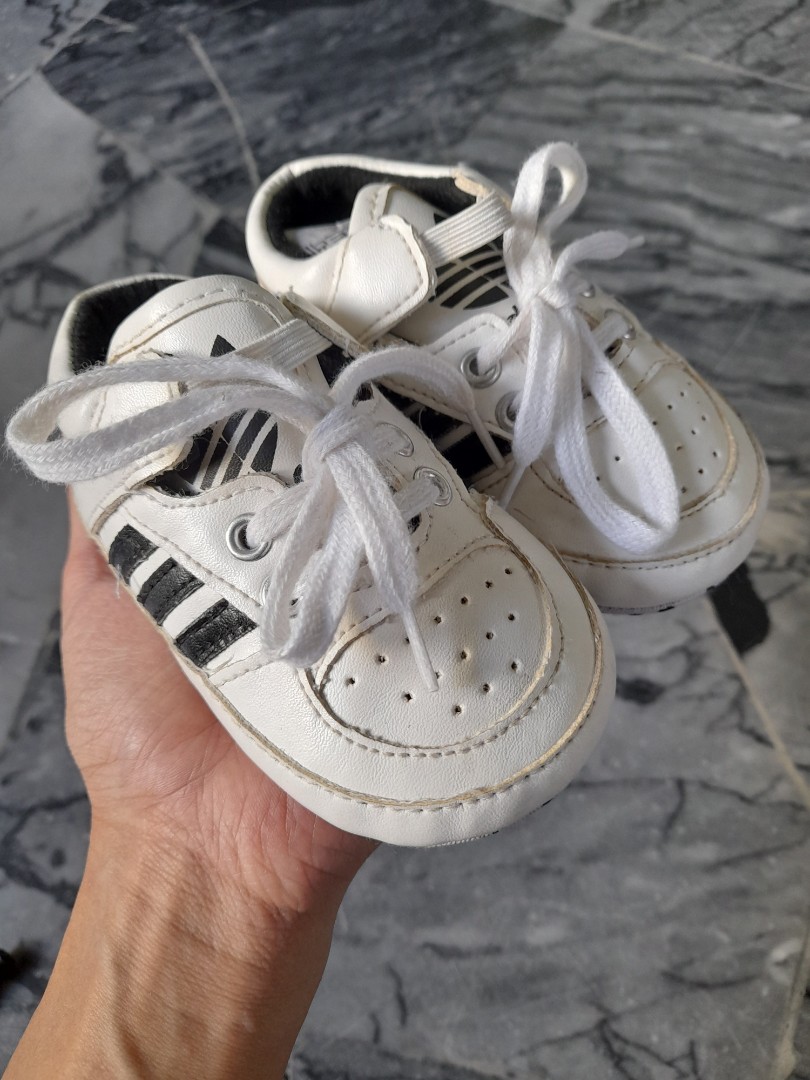 montering Henstilling propel Adidas Adifit Prewalker #QuickCash, Babies & Kids, Babies & Kids Fashion on  Carousell