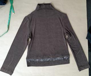 Atasan wanita turtle neck lengan panjang dengan hiasan mote pasir