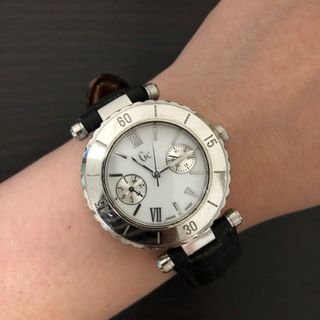Guess collection hotsell sale