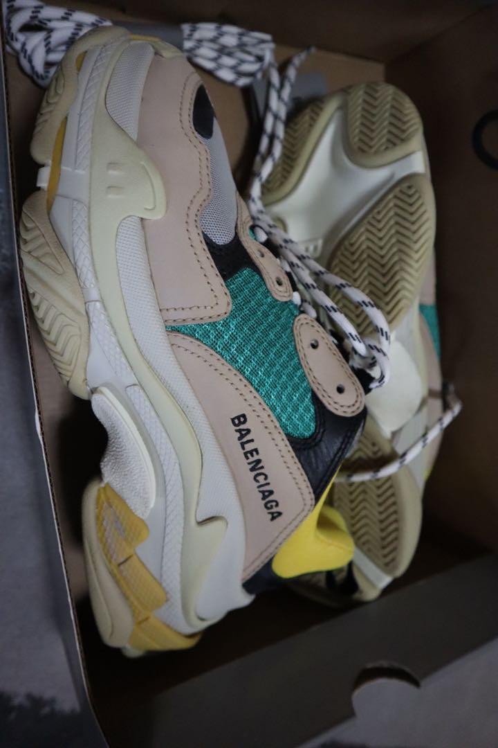 balenciaga triple s curry