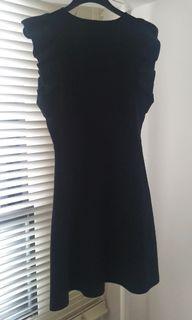 Brane new never worn Victoria Beckham black knit dress XS