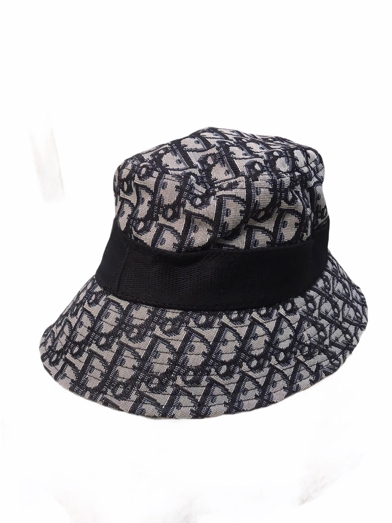 Bucket Hat christian dior, Fesyen Pria 