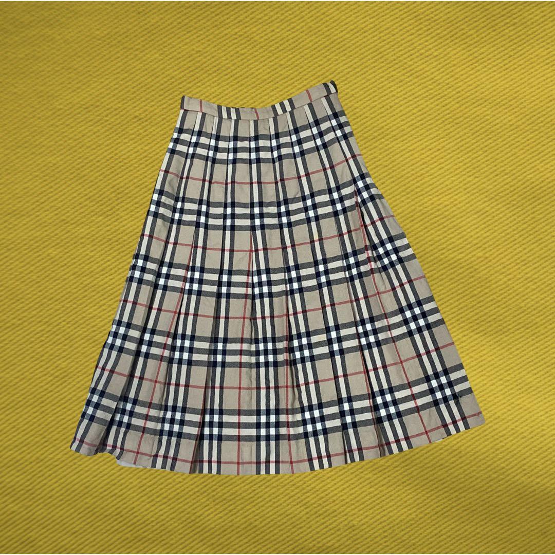BURBERRY Vintage Pleated Skirt, Women's Fashion, Bottoms, Skirts on  Carousell