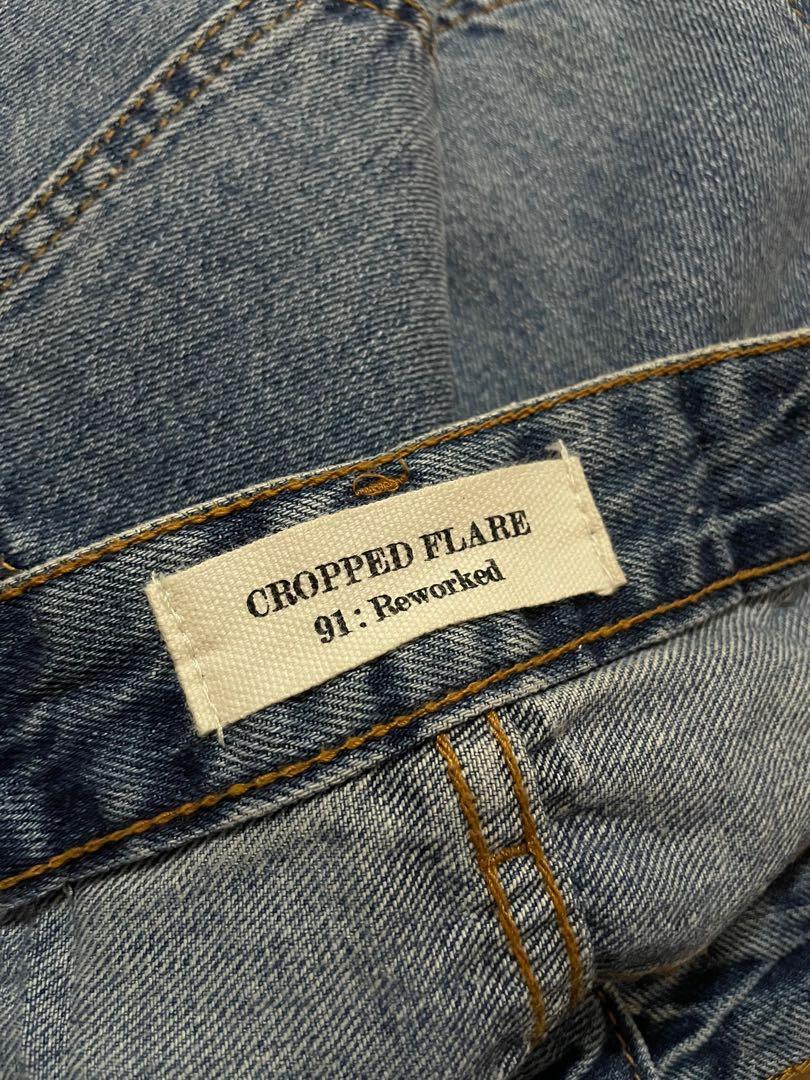 Cotton On cropped flare jeans (Category: Jeans) located in Trece Martires City. Submitted by yyyaaa_ (Listing ID 1085477542, Image 2). Description: Cotton On cropped flare jeans .