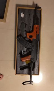 （分類：）位於 。 由 krueger777 提交（商品編號 1085325629，圖片 1）。簡介： 。