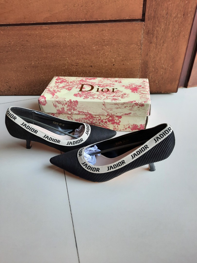 Dior kitten heels, Fesyen Wanita, Sepatu di Carousell