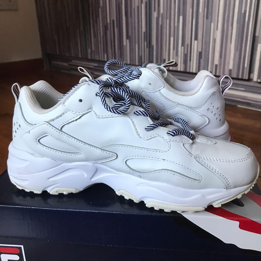 Fila ray white navy on sale