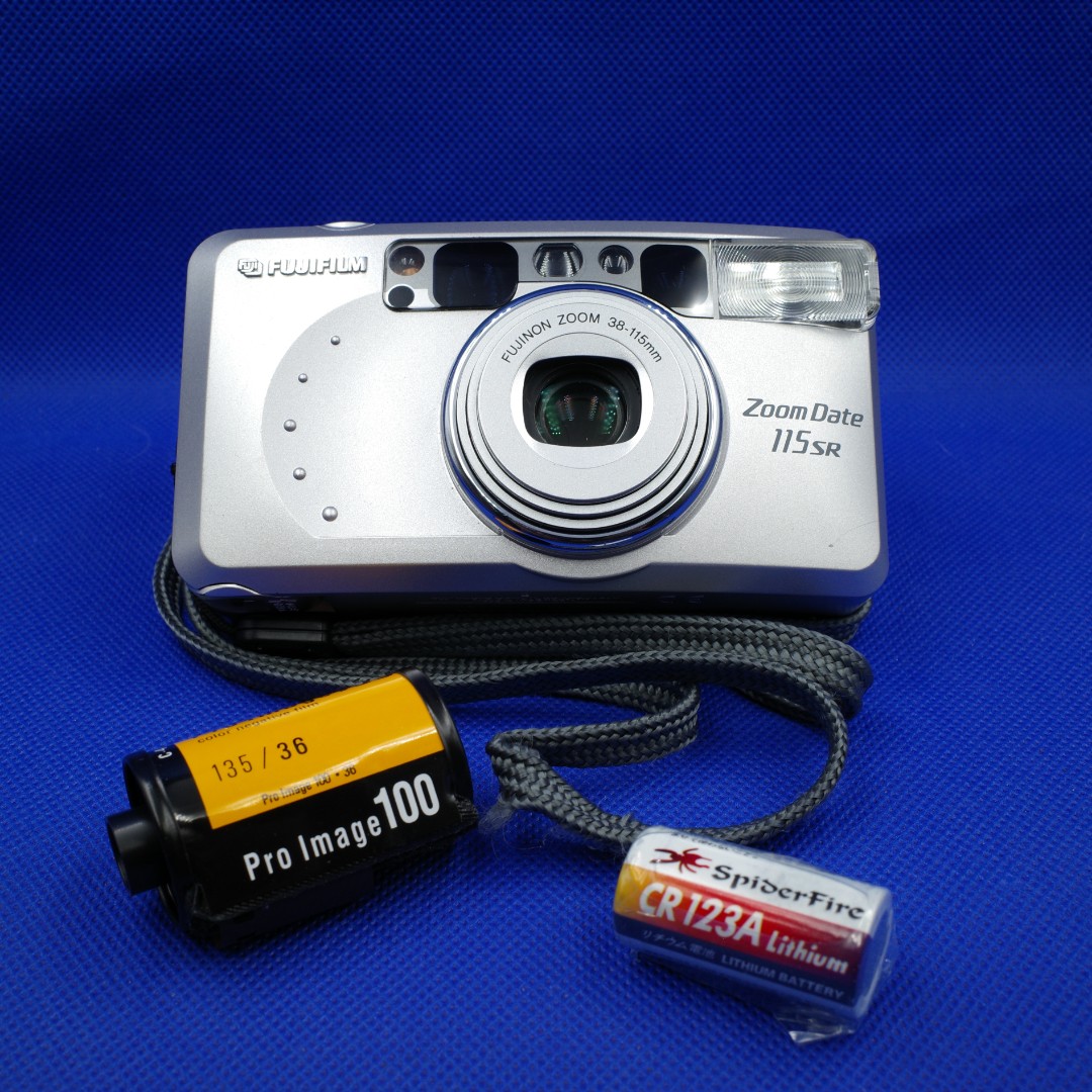 Fujifilm Zoom Date 115SR P&S Film Camera, Photography, Cameras on