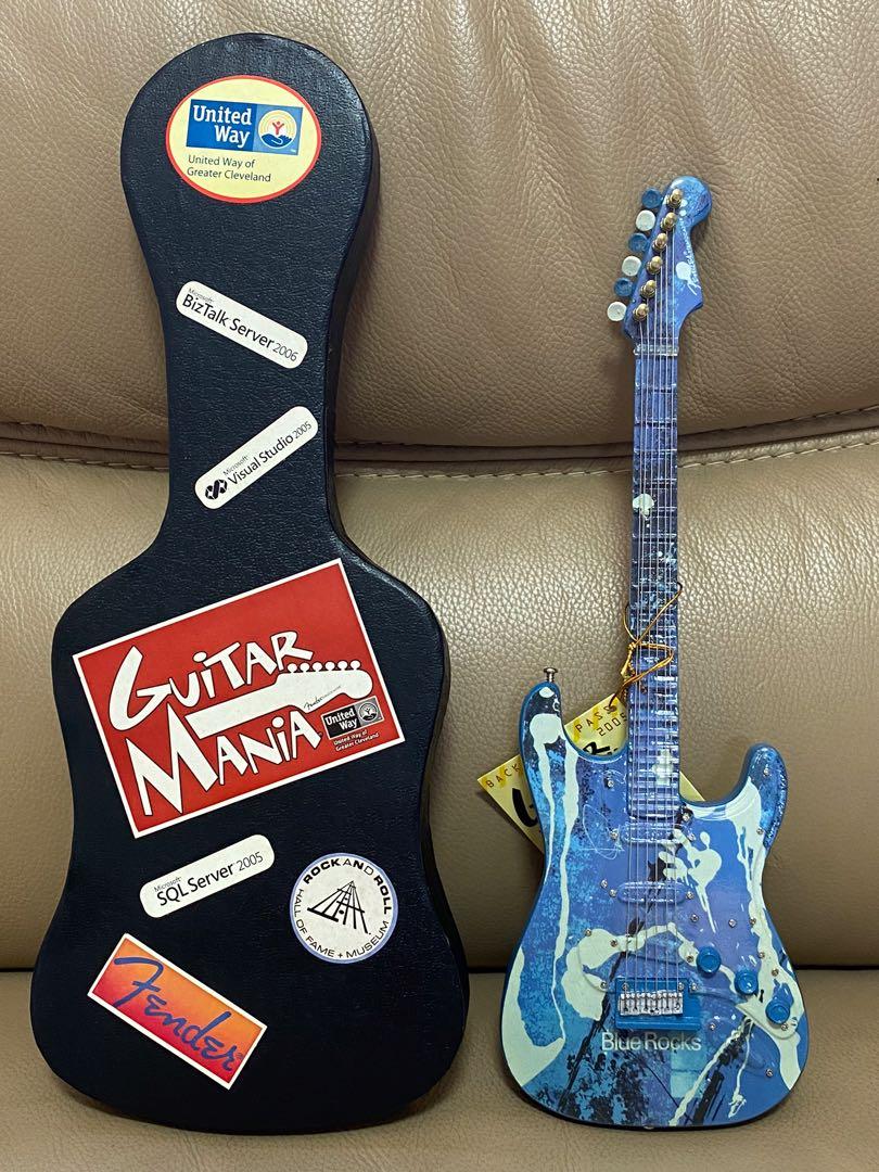 Guitar mania miniature shop guitars