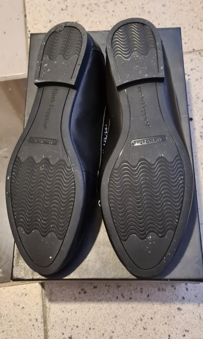 wave reflex hush puppies