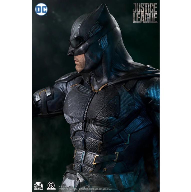 Infinity Studio X Penguin Toys Justice League Batman Life-Size Bust  (Limited Edition:600), Hobbies  Toys, Collectibles  Memorabilia, Fan  Merchandise on Carousell