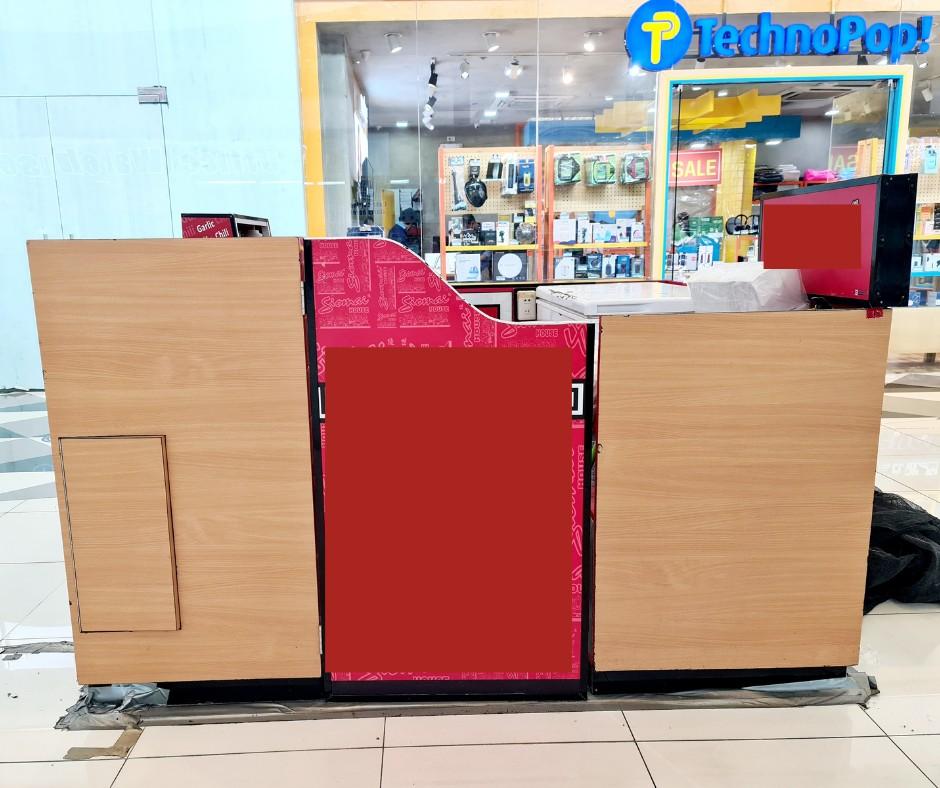 Kiosk Cart For Sale Size 2x2 sqm, Everything Else, Others on Carousell