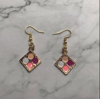 (Category: ) located in . Submitted by earringbubble (Listing ID 1085464720, Image 1). Description: .