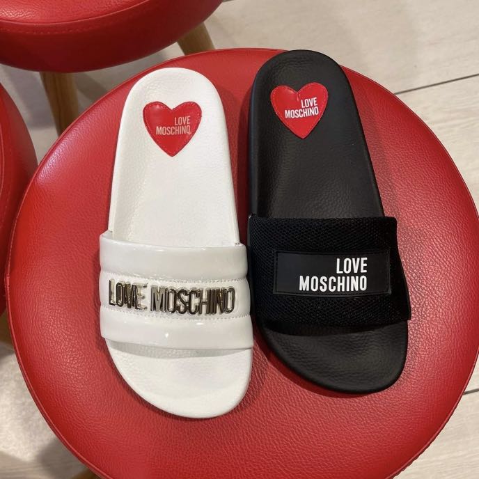 Red moschino slides store