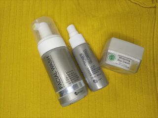(Kategori: ) berada di . Dikirim oleh putryfernanda (ID iklan 1085362367, Gambar 1). Deskripsi: .