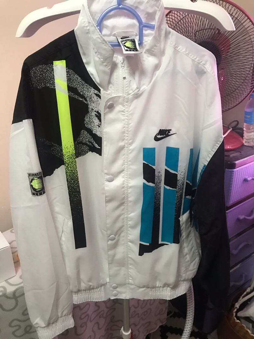 nike challenger court