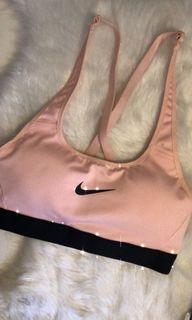 (Category: ) located in . Submitted by snakehips (Listing ID 1085346513, Image 1). Description: .