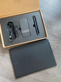 （分類：）位於 。 由 veesdm 提交（商品編號 1085483079，圖片 1）。簡介： 。