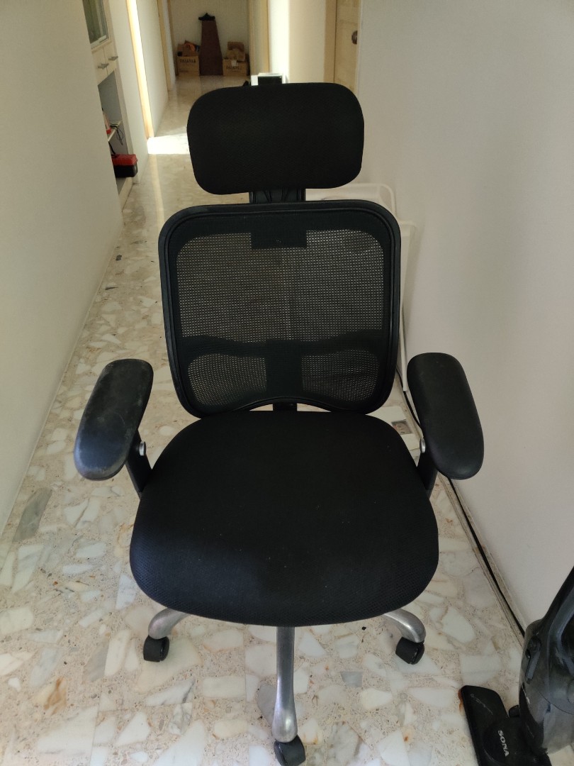 UMD Ergonomics Office Chair Used, Furniture & Home Living, Furniture