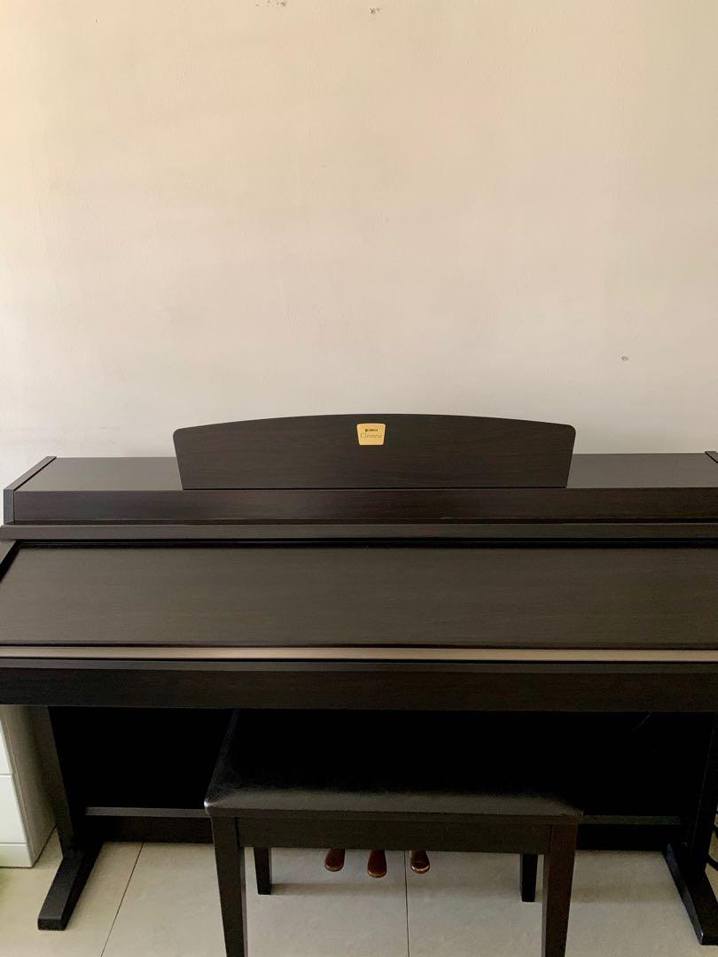Yamaha Clavinova CLP 230 Piano