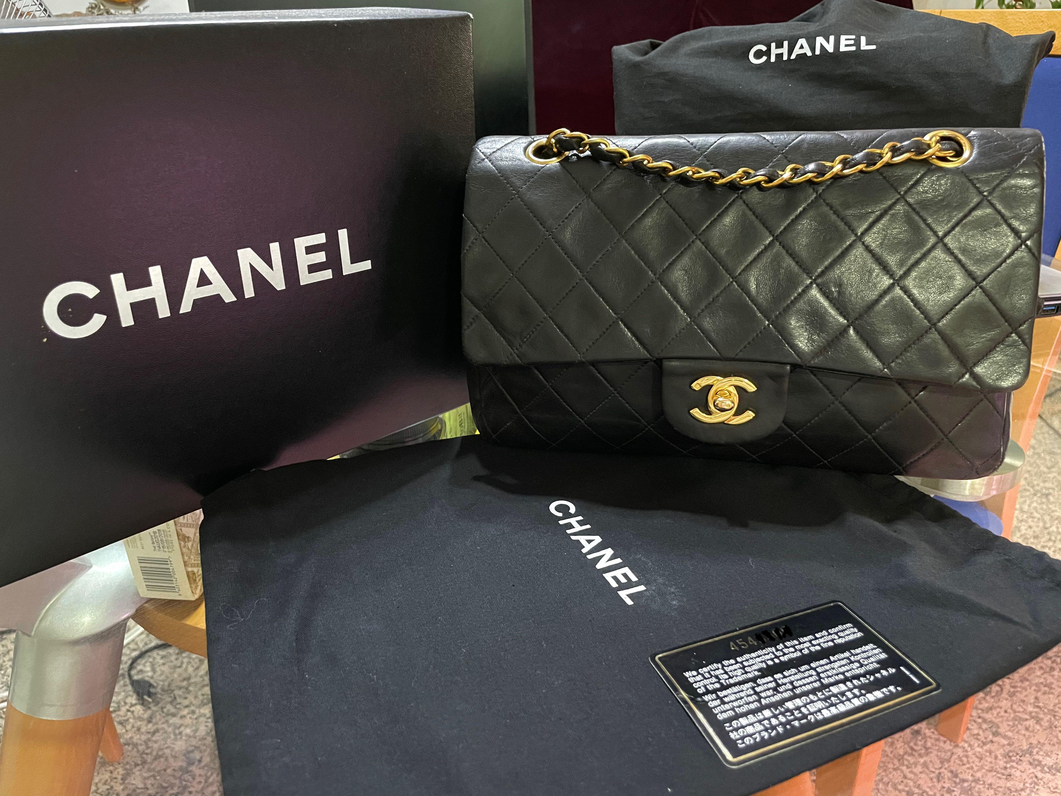 💯 Authentic FULL SET Chanel medium sized vintage black Classic double Flap  Bag in lambskin / flat quilted lambskin design from earlier series 24k gold