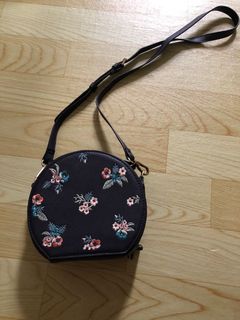 （分類：）位於 。 由 kmlau33 提交（商品編號 1090968070，圖片 1）。簡介： 。
