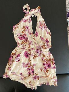 AMERICAN EAGLE FLORAL ROMPER