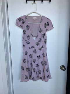 (Category: ) located in . Submitted by jillianjayne (Listing ID 1091088305, Image 1). Description: .
