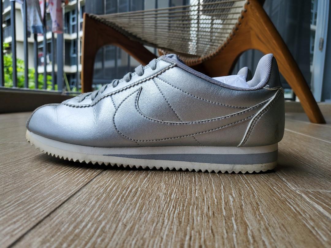 nike cortez authentic