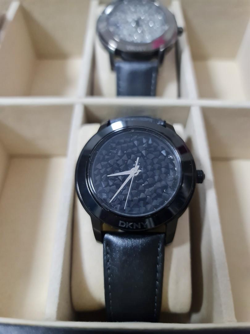 Mk 8434 watch top