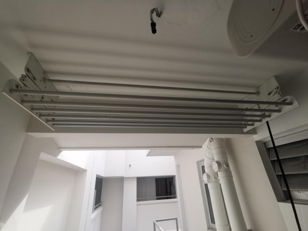 BTO Laundry Drying Rack. See layout plan for est measurements