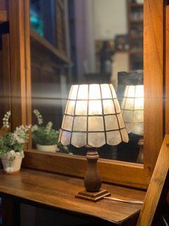 Capiz lamp shade/accent lamp/table lamp