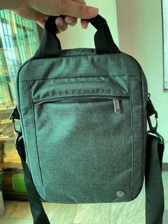 (Category: ) located in . Submitted by ong_n (Listing ID 1090966386, Image 1). Description: .