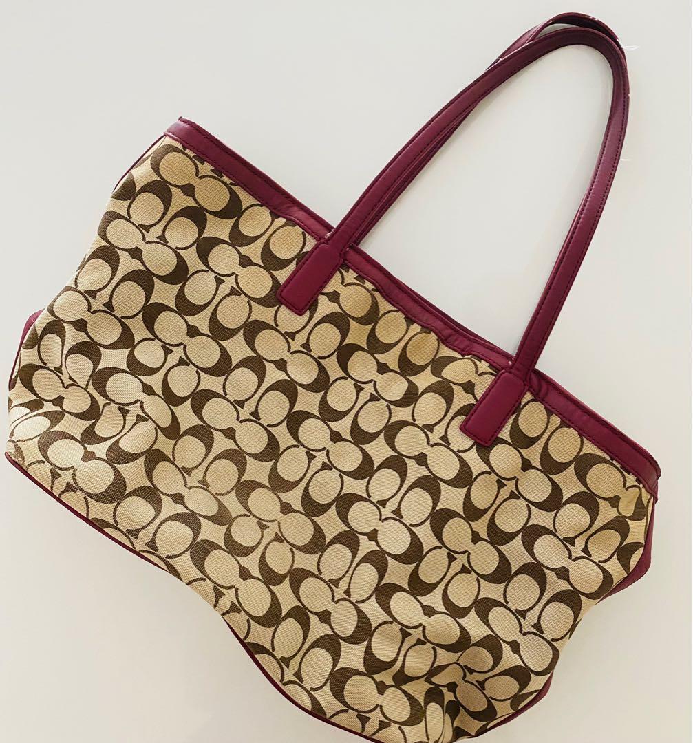coach logo tote
