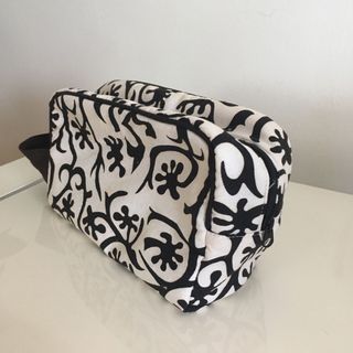 (Category: ) located in . Submitted by carolyndesigns (Listing ID 1090964964, Image 1). Description: .