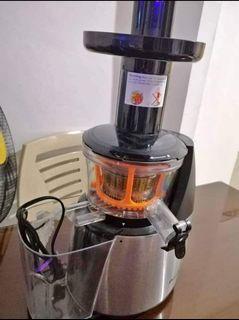 Dowell Slow Juicer (good as new) Healthy option.