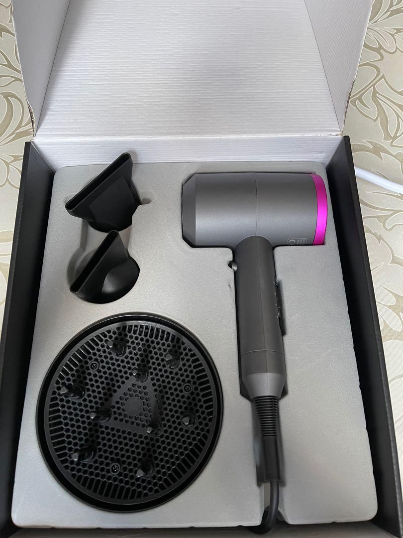 Felicia hair dryer shop