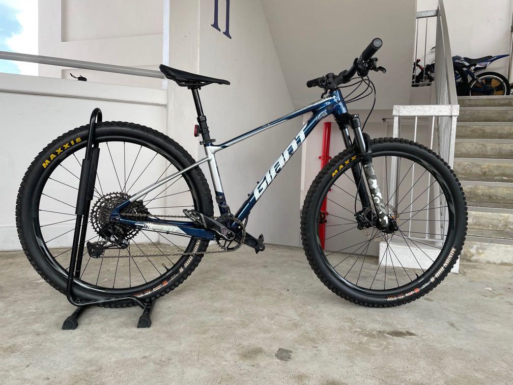 Giant fathom 1 Sports Equipment Bicycles Parts Bicycles on
