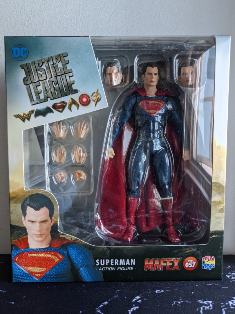 Superman mafex justice league discount